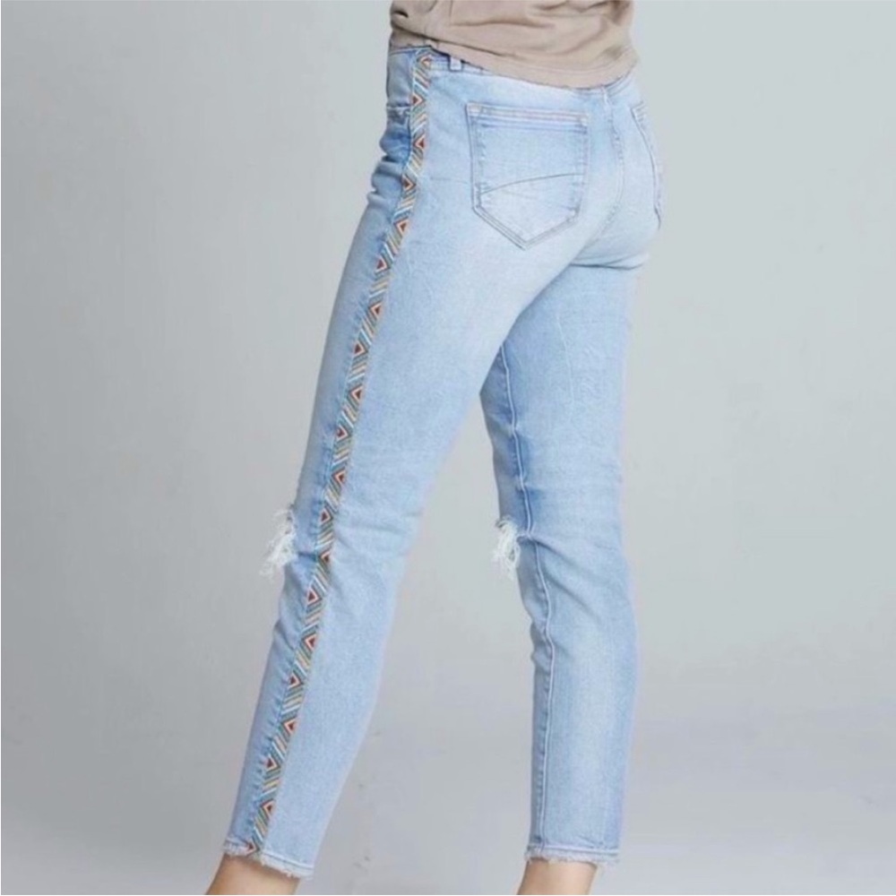 Free People Driftwood Gizelle Embroidered Denim Jeans 29 - Picture 6 of 6